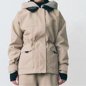 H&M Women’s Beige Ski Jacket